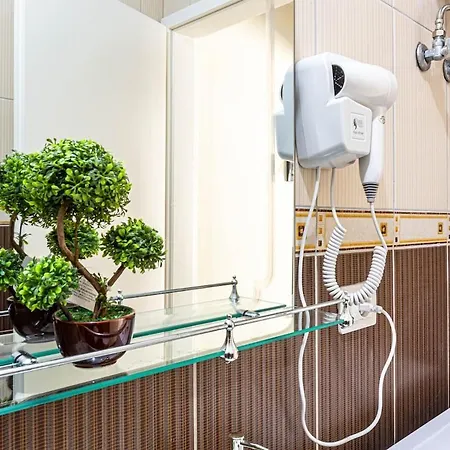 Charm 1, 1br W Kitchen, Parking & Patio Apartament Saranda