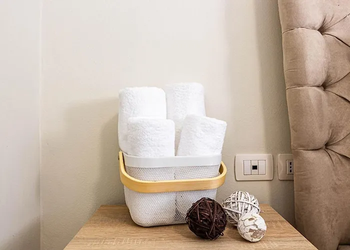 Charm 1, 1br W Kitchen, Parking & Patio